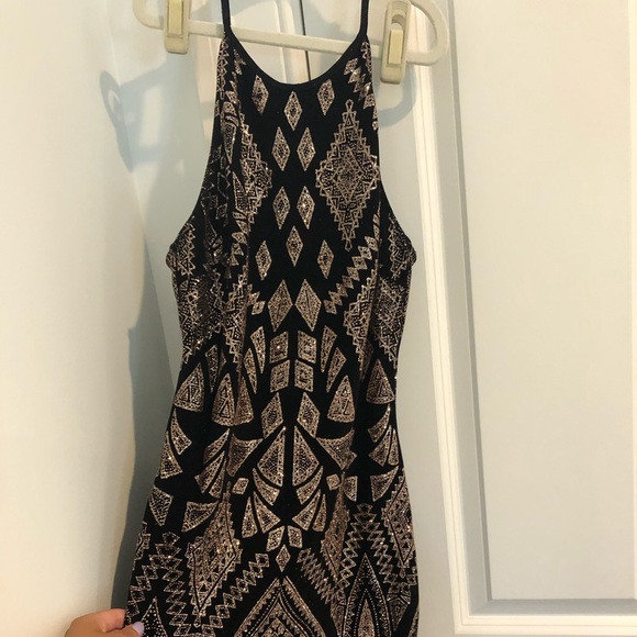 Black and Gold Sparkle Dress - Picture 2 of 4